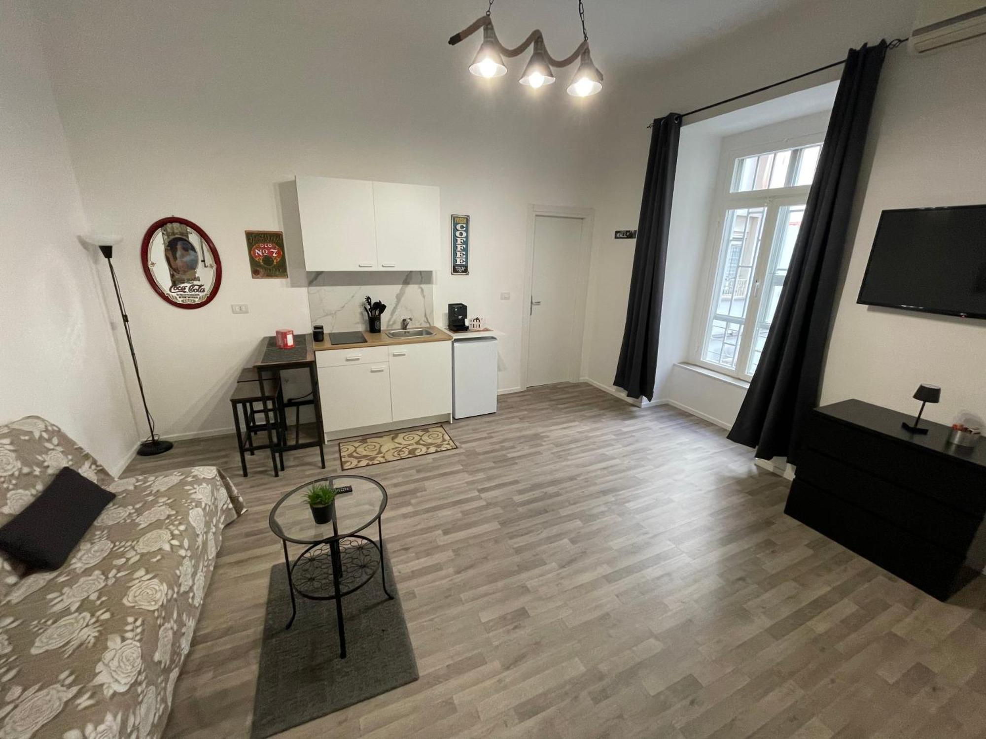 Plan B Apartment เนเปิลส์ ภายนอก รูปภาพ
